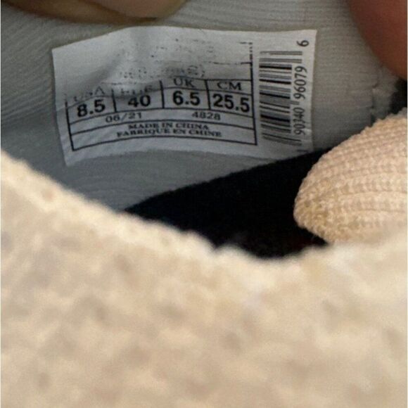 Brooks Levitate Womens Running Shoes Size 8.5 White & Black - Picture 7 of 8